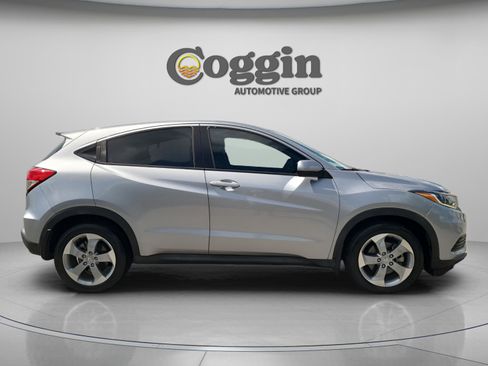Certified 2020 Honda HR-V LX image 7