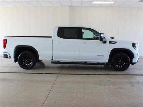Used 2024 GMC Sierra 1500 Elevation w/ LPO, Elevation Black Package image 2