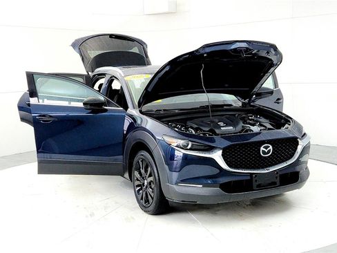 Used 2022 MAZDA CX-30 2.5 Turbo w/ Premium Plus Pkg image 9