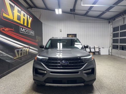 Used 2023 Ford Explorer XLT w/ Equipment Group 202A image 31