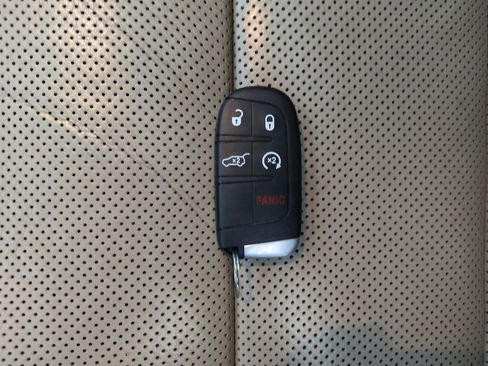 Used 2017 Dodge Durango Citadel RWD image 32