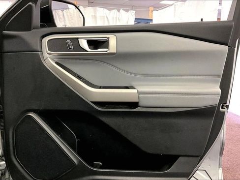 Certified 2023 Ford Explorer XLT w/ Equipment Group 202A image 23