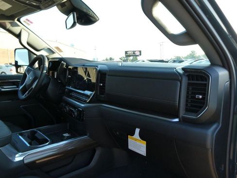 New 2026 Chevrolet Silverado 2500 LT w/ Trail Boss Package AWD/4WD image 11