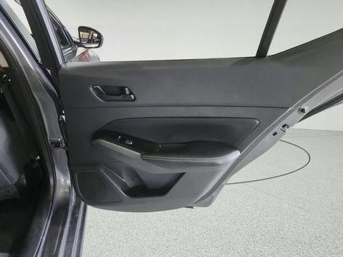 Used 2023 Nissan Altima 2.5 SV FWD image 25