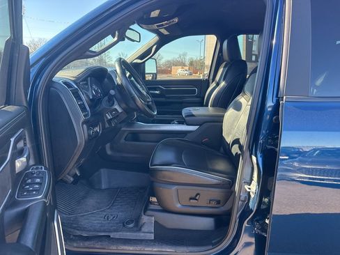 Used 2023 RAM 2500 Laramie w/ Night Edition image 38