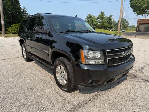 Used 2008 Chevrolet Tahoe LT w/ LT Preferred Equipment Group AWD/4WD image 3