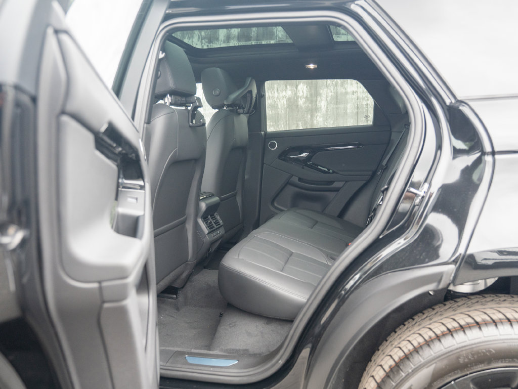 New 2026 Land Rover Range Rover Evoque S AWD/4WD image 21