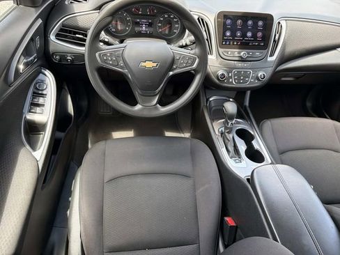 Used 2024 Chevrolet Malibu LT FWD image 25