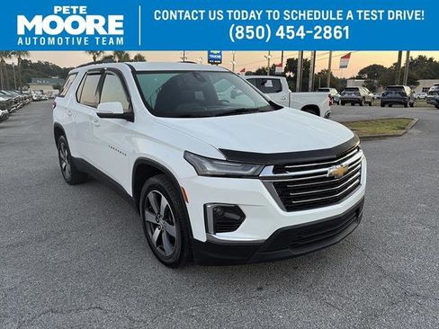 Used 2023 Chevrolet Traverse LT w/ LT Premium Package image 1