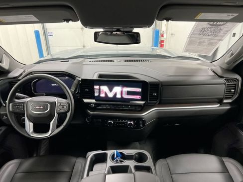 Used 2026 GMC Sierra 1500 SLT AWD/4WD image 10