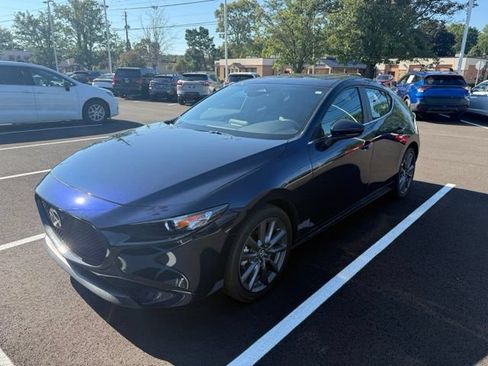 Used 2024 MAZDA MAZDA3 s FWD image 2