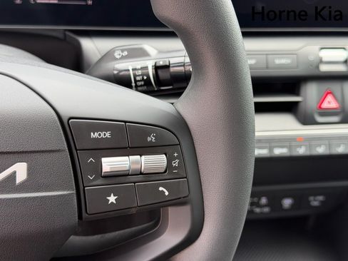 New 2026 Kia K4 FWD image 13