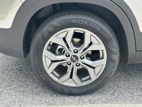 Used 2026 Kia Seltos LX FWD image 17