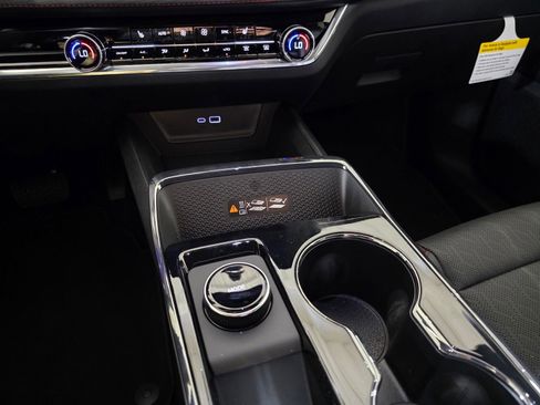 New 2026 Chevrolet Equinox RS w/ Safety and Technology Package image 27