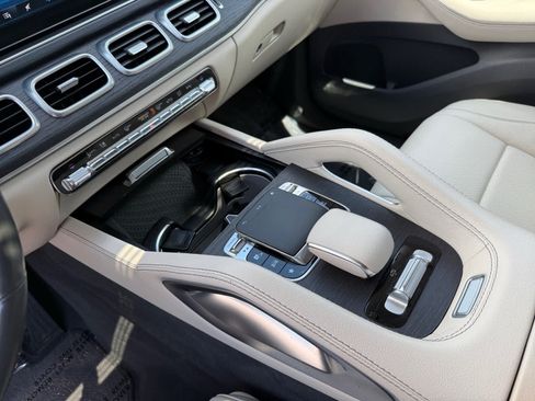 Certified 2020 Mercedes-Benz GLS 450 4MATIC image 23