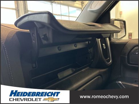Used 2022 Chevrolet Silverado 1500 LT Trail Boss w/ Bed Protection Package image 28