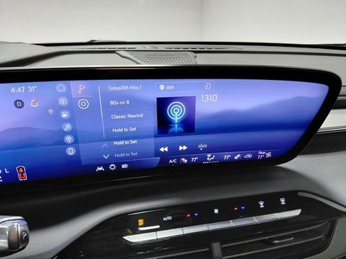 Used 2025 Buick Enclave Avenir w/ Super Cruise Package image 37