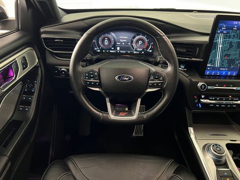 Used 2020 Ford Explorer ST w/ ST Street Pack image 24
