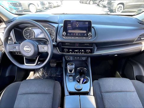 Used 2024 Nissan Rogue SV image 20