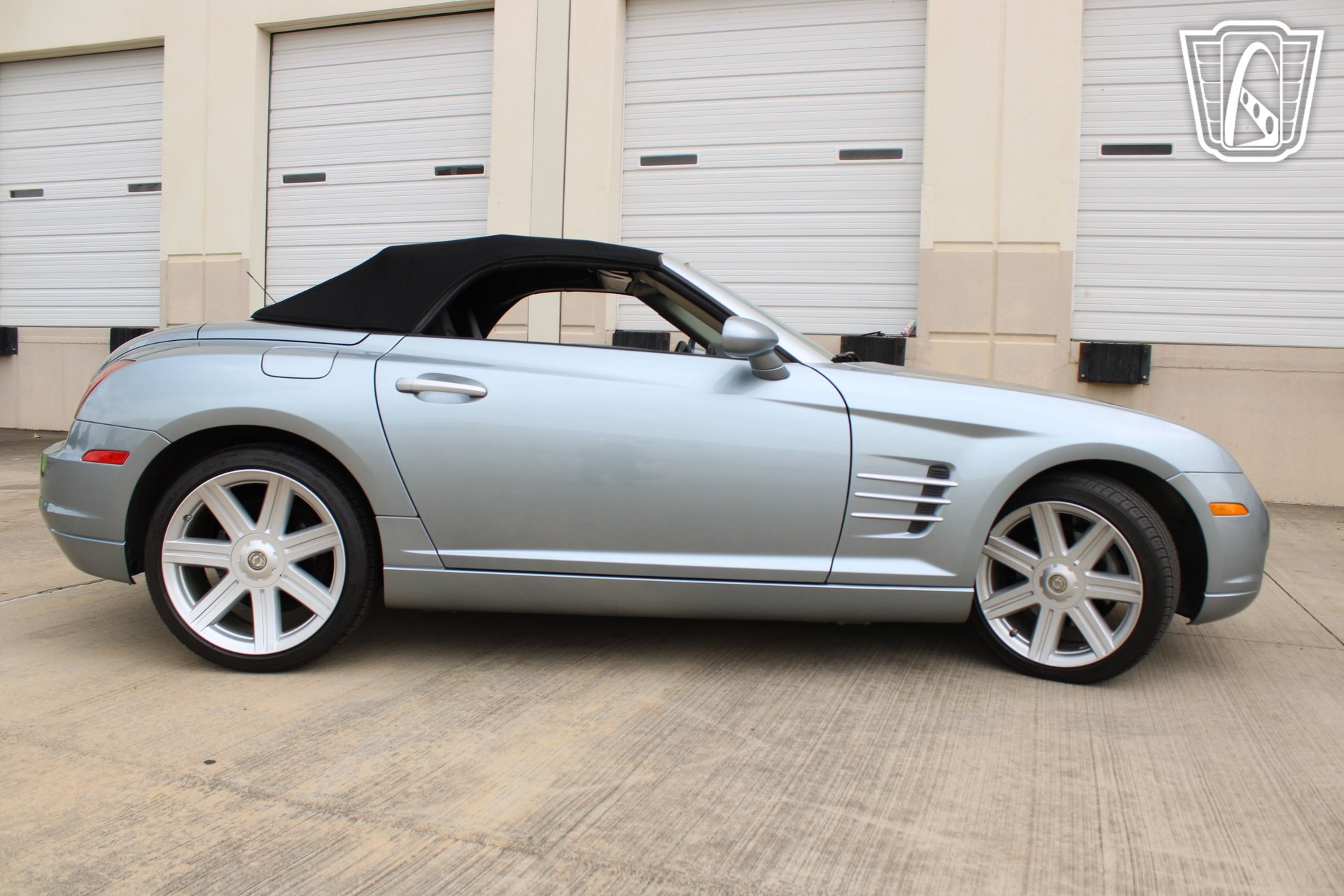 Used 2005 Chrysler Crossfire Limited RWD image 26