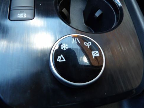 Used 2021 Nissan Rogue SV w/ Premium Package image 27