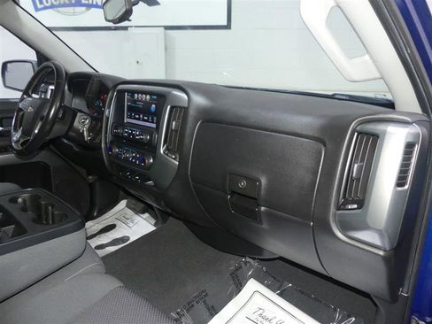 Used 2019 Chevrolet Silverado 1500 LT w/ All Star Edition image 22