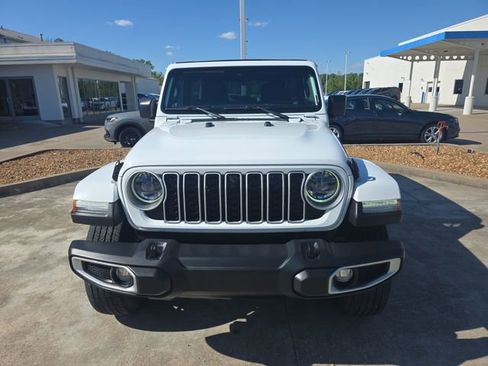 Used 2024 Jeep Wrangler Unlimited Sahara w/ Technology Group AWD/4WD image 8