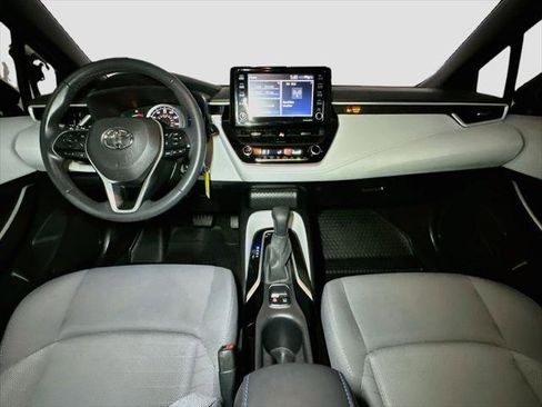 Certified 2022 Toyota Corolla SE FWD image 9