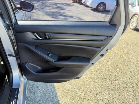 Used 2019 Honda Accord Sport image 34