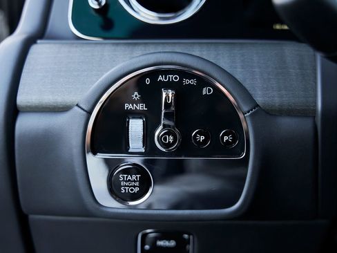 Used 2025 Rolls-Royce Ghost AWD/4WD image 68