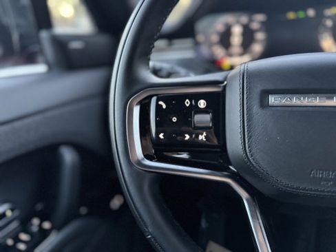 Certified 2025 Land Rover Range Rover Sport SE image 27