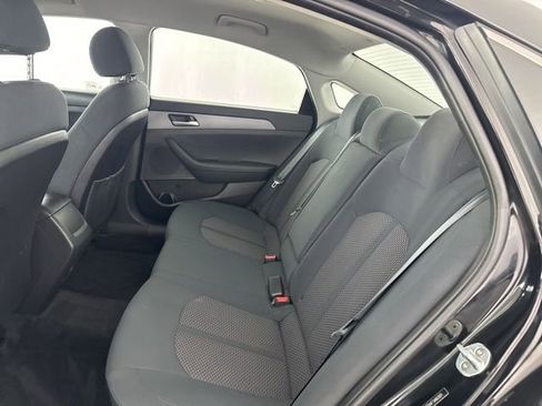 Used 2018 Hyundai Sonata SE FWD image 26
