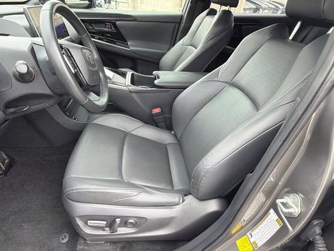 Used 2023 Toyota bZ4X AWD w/ Weather Package image 22