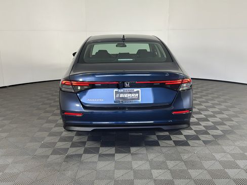 Used 2025 Honda Accord SE image 5