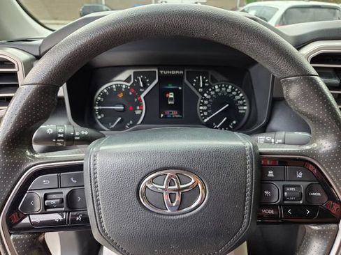 Used 2022 Toyota Tundra SR5 w/ SR5 Convenience Package AWD/4WD image 19
