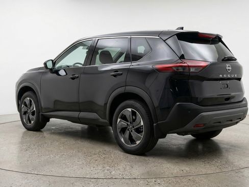Used 2025 Nissan Rogue SV AWD/4WD image 6