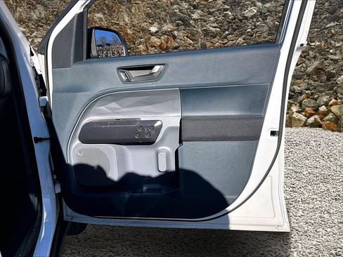 Used 2023 Ford Maverick XL image 22