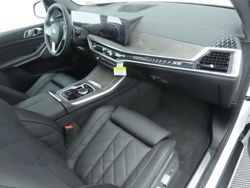 New 2026 BMW X5 xDrive40i w/ Premium Package image 18