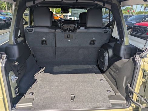New 2025 Jeep Wrangler Unlimited Rubicon 392 image 12