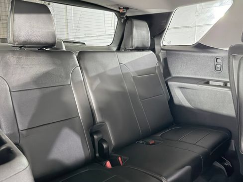 Used 2020 Chevrolet Traverse RS FWD image 26