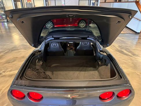 Used 2011 Chevrolet Corvette Grand Sport w/ Preferred Equipment Group image 17