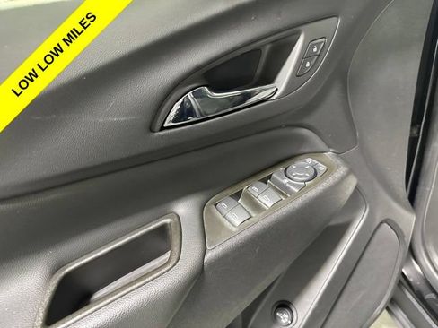 Used 2023 Chevrolet Equinox LT AWD/4WD image 13