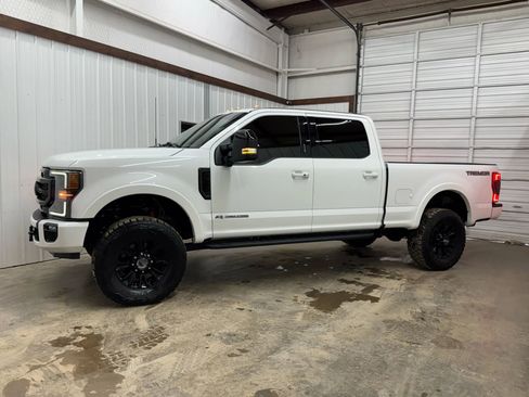 Used 2022 Ford F350 Lariat w/ Tremor Off-Road Package image 3
