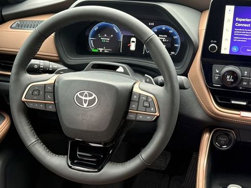 New 2026 Toyota Grand Highlander AWD Hybrid image 14