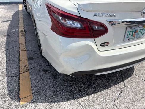 Used 2017 Nissan Altima 2.5 SR FWD image 8