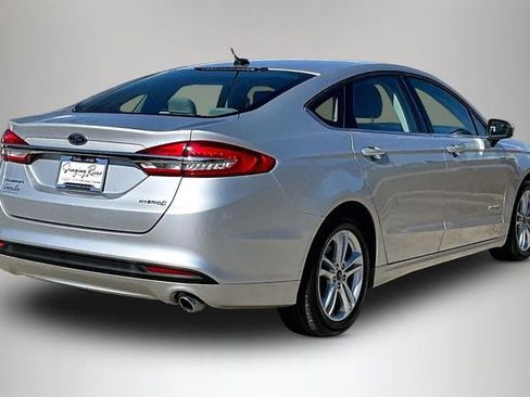Used 2018 Ford Fusion S image 5