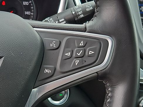 Used 2022 Chevrolet Equinox LT AWD/4WD image 21
