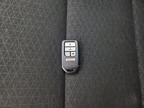 Used 2020 Honda Passport Sport image 32