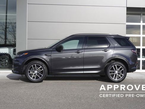 Used 2025 Land Rover Discovery Sport S image 8
