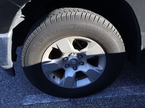 Used 2019 RAM 1500 Big Horn image 4